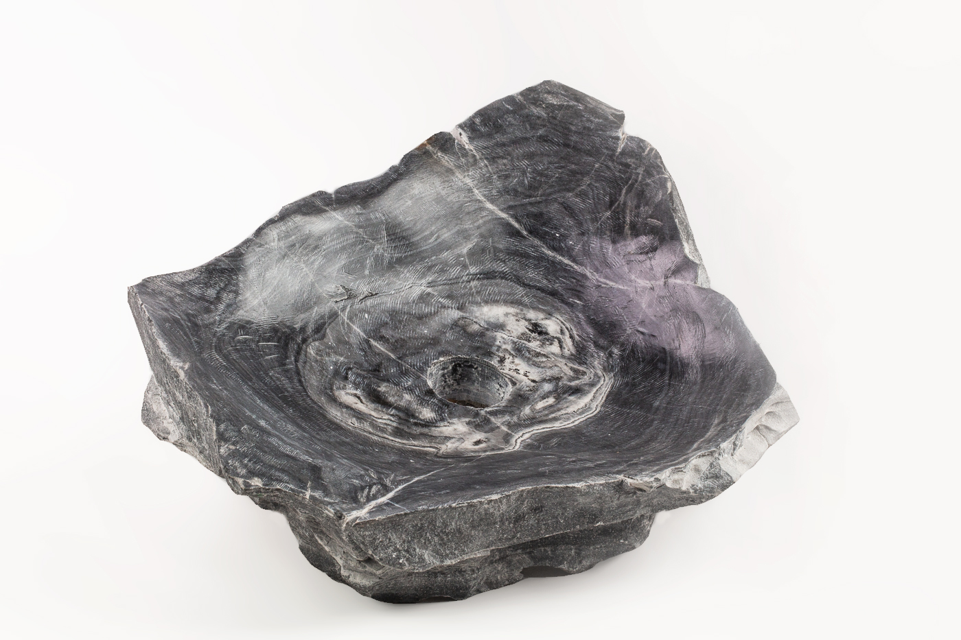 Lavamanos de piedra negro vista detalle